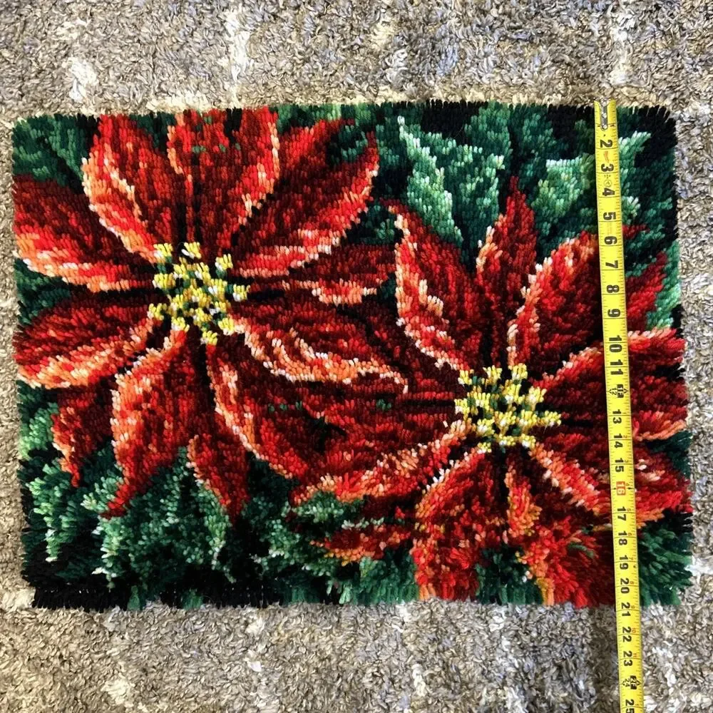 Large Vintage Poinsettia Latch Hook Rug Wall Hanging Christmas Decor 28